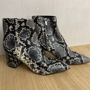 Marc Fisher Snakeskin Leather Retire Booties Sz 7